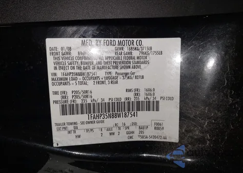 2008 Ford Focus Se/Ses из США, поврежденный, VIN 1FAHP35N88W187541